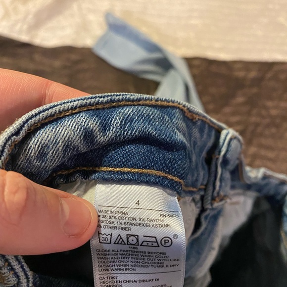 Old navy jeans - Picture 4 of 4